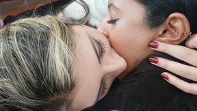 Lesbian Hot Kisses Giantesses Goddesses