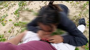 Dia de anal na praia com voyer safados