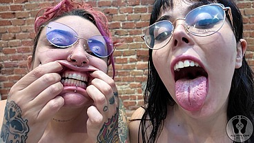 4K GG DENTAL HYGIENIST FETISH TOOTHBRUSHING DENTAL THREAD