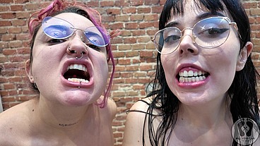 4K GG DENTAL HYGIENIST FETISH TOOTHBRUSHING DENTAL THREAD