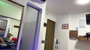 LATINA SLUT WITH BIG ASS GIVES ME HER BUTTOCKS BEFORE HER HUSBAND ARRIVES