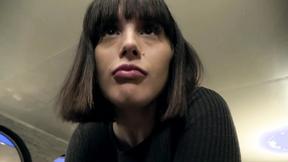 ”Alyson, 19, waitress at Nippon in Aubagne!”