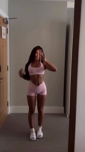 Petite onlyfan shows off her brunette hair
