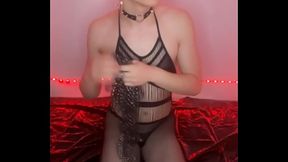 Viper Fierce femboy fucks 3 dildos