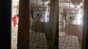 toi aussi tu es un voyeur quand les filles sont nues ?