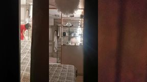 toi aussi tu es un voyeur quand les filles sont nues ?