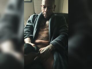 awaiting on u to come over