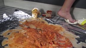 Goddess Perfecta'_s lunch package for pig gourmets!