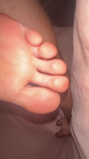 My Dick Is a Catheter and Her Feet Are a Hepatitis. This Way I Can Cum Faster.