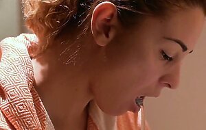 AMAZING EROTIC BATH MASTURBATION ALICE KELLY