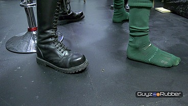 Guyzin2rubber, Cut and Blow Part 1