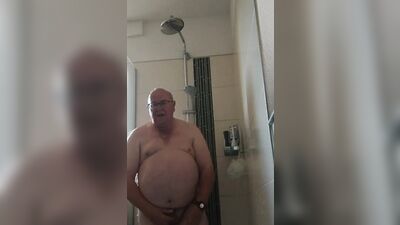 Amateur stepdad is teasing his hole in front of the camera