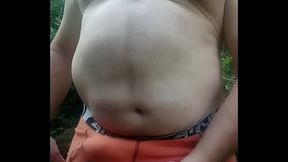Ballbusting et branlette dans la nature - 08/08/2024ball