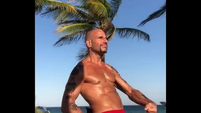 BEACH BODY PORNSTAR