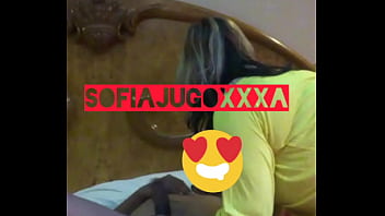 Montada con su puti vestido