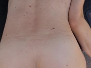 Troia ubbidiente si fa aprire il culo dal suo padrone in auto