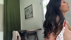 L'aventure finale de la tarte à la crème avec sa belle-mère aux gros seins