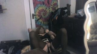 Amateur dude tries dildo play with a big homemade fuck stick for the first time