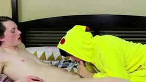 BareTwinks.com: Twink boy Holden Ross craving slamming hard