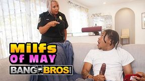 BANGBROS - Lil D Satisfies StepMom's Lieutenant Bella Lexi With His Big Hard Dick&#x1F32D;