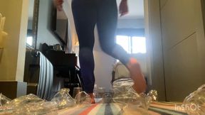 Giantess Farts All Over the City