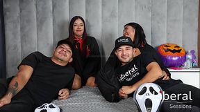 PAREJA DE AMIGOS HACEN SU PRIMER INTERCAMBIO