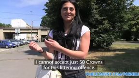 PublicSex Ficken im Wald mit einer langen schwarzhaarigen Frau