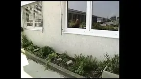 Brunette Horny Whore Suck a Big Cock Before She Get Fuck