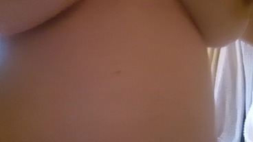 Hairy pussy pee in tub 4K