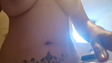 Hairy pussy pee in tub 4K