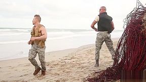 Military homos Michael Roman and Blake Hunter bang hard