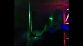 Sara Nikita - Dancing