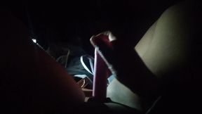 Latin babe plays with her juicy cunt outside in the taxi