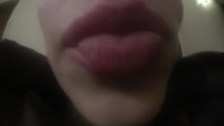 British Girlfriend Wants To Tease With Her Tongue and Mouth