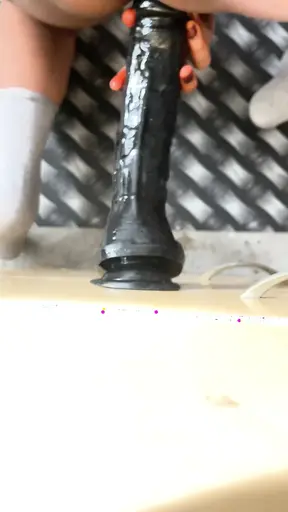 Main Dildo Sedap - Good Vibrations