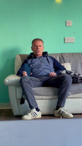 Risky Barber Shop Cum Rubbing to Orgasm with People Nearby