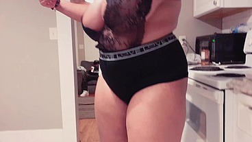 strippers love to swallow big dick